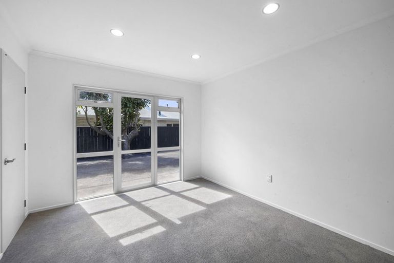 Photo of property in 150 Carrington Street, Lower Vogeltown, New Plymouth, 4310