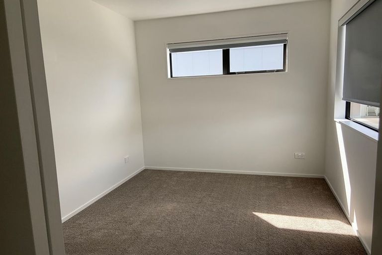 Photo of property in 94b Bay Street, Red Beach, 0932