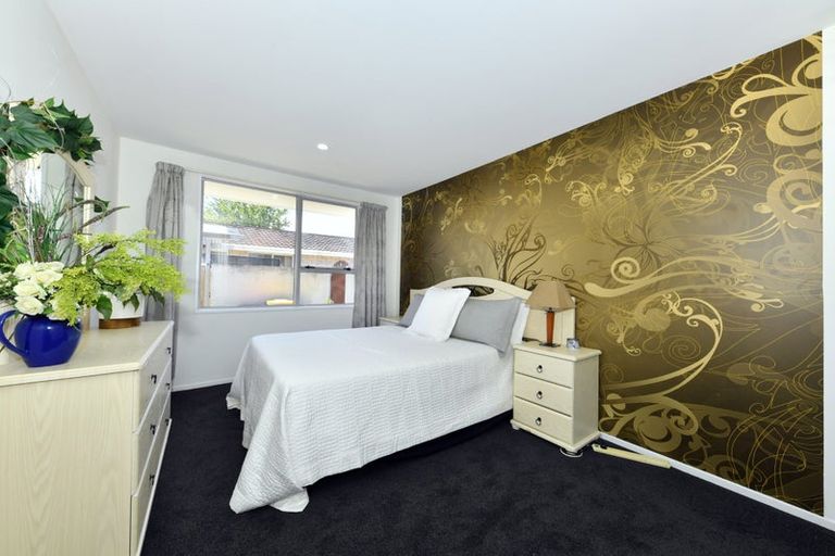 Photo of property in 2/35 Cavendish Road, Casebrook, Christchurch, 8051