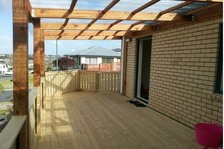 Photo of property in 1 Mackwell Road, Fairview Heights, Auckland, 0632