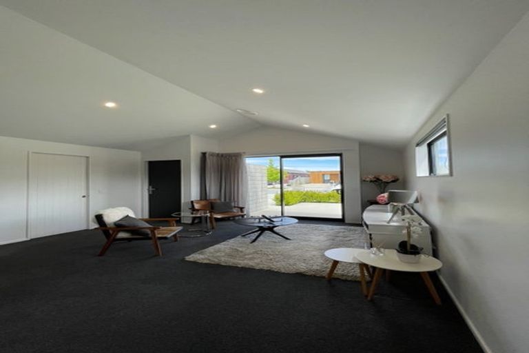 Photo of property in 21 Red Cottage Drive, Lake Hayes, Queenstown, 9304