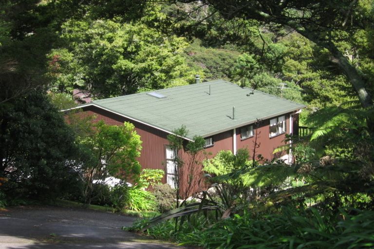 Photo of property in 301 Titirangi Road, Titirangi, Auckland, 0604