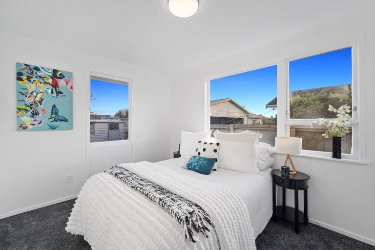 Photo of property in 39 Cottingham Crescent, Mangere East, Auckland, 2024