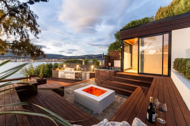 Photo of property in 132 Portobello Road, Vauxhall, Dunedin, 9013