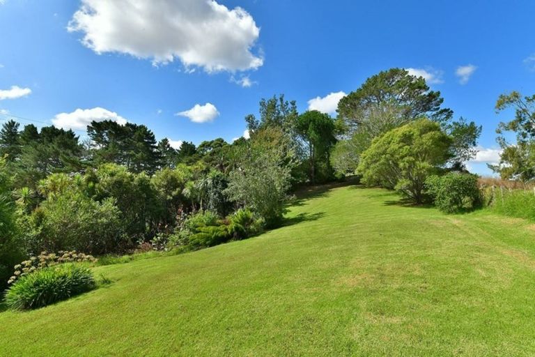 Photo of property in 130 Shanks Road, Helensville, 0875