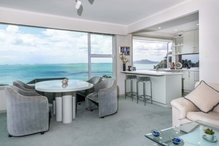 Photo of property in 1/187 Beach Road, Castor Bay, Auckland, 0620