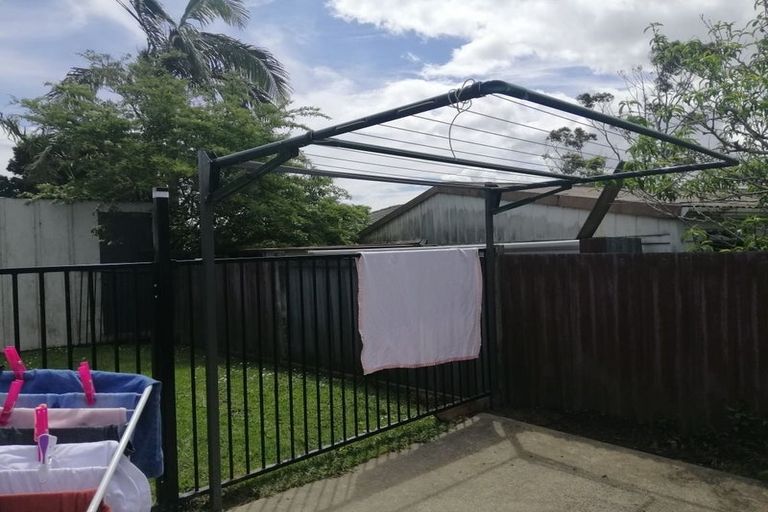 Photo of property in 42 Luanda Drive, Ranui, Auckland, 0612