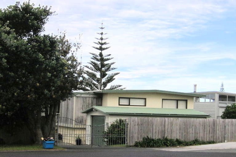 Photo of property in 9 Edith Place, Omaha, Warkworth, 0986