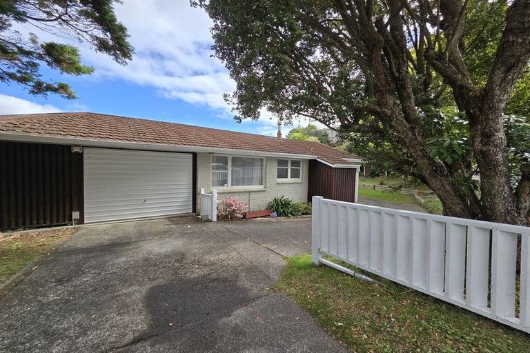 Photo of property in 51b Mana View Road, Paremata, Porirua, 5026