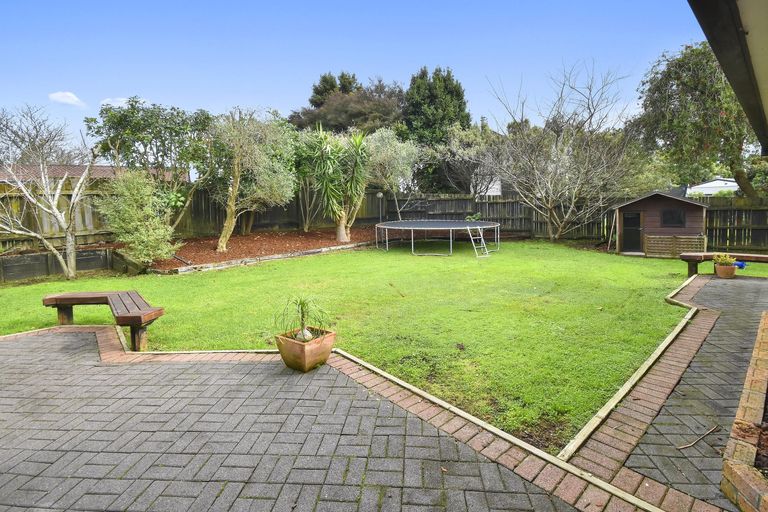Photo of property in 61 Carnoustie Drive, Wattle Downs, Auckland, 2103