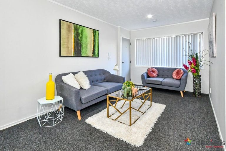 Photo of property in 2/46a Claude Road, Manurewa, Auckland, 2102