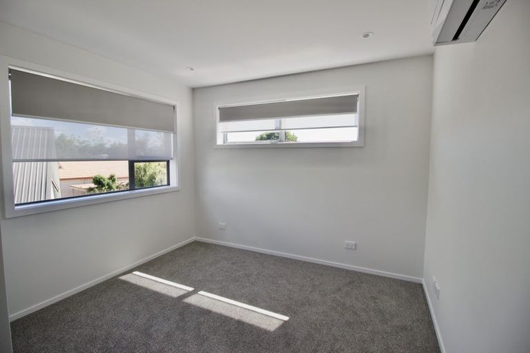 Photo of property in 7/94 Target Road, Totara Vale, Auckland, 0629