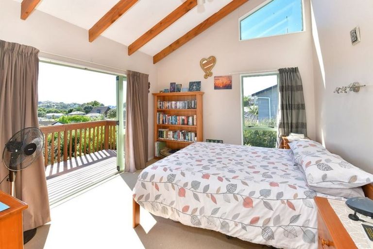 Photo of property in 23 Rakino Avenue, Manly, Whangaparaoa, 0930