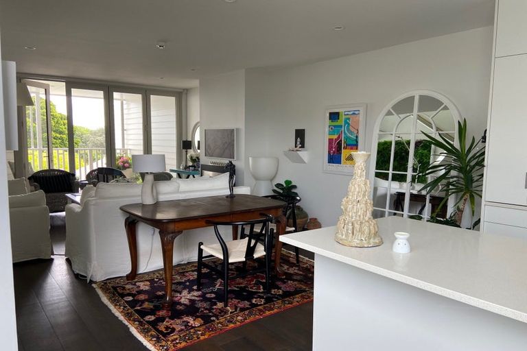 Photo of property in 7/83 Hinemoa Street, Birkenhead, Auckland, 0626