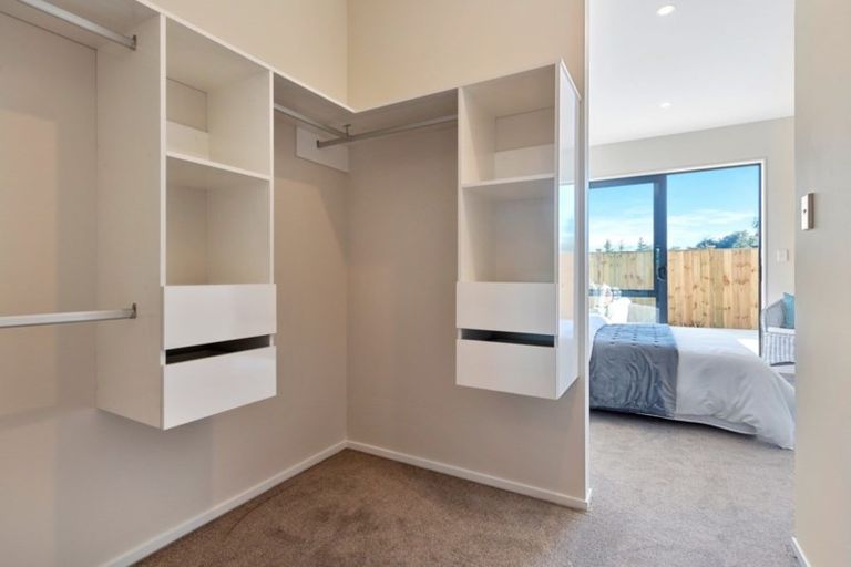 Photo of property in 11 Ropere Street, Kumeu, 0810