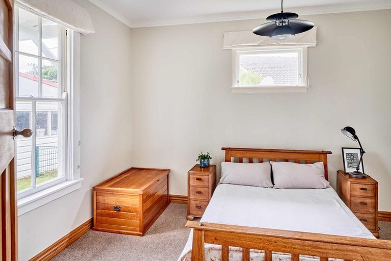 Photo of property in 70 Randwick Crescent, Moera, Lower Hutt, 5010