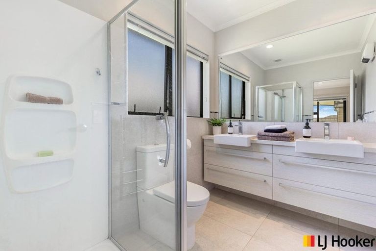 Photo of property in 45 Hadley Wood Drive, Wattle Downs, Auckland, 2103