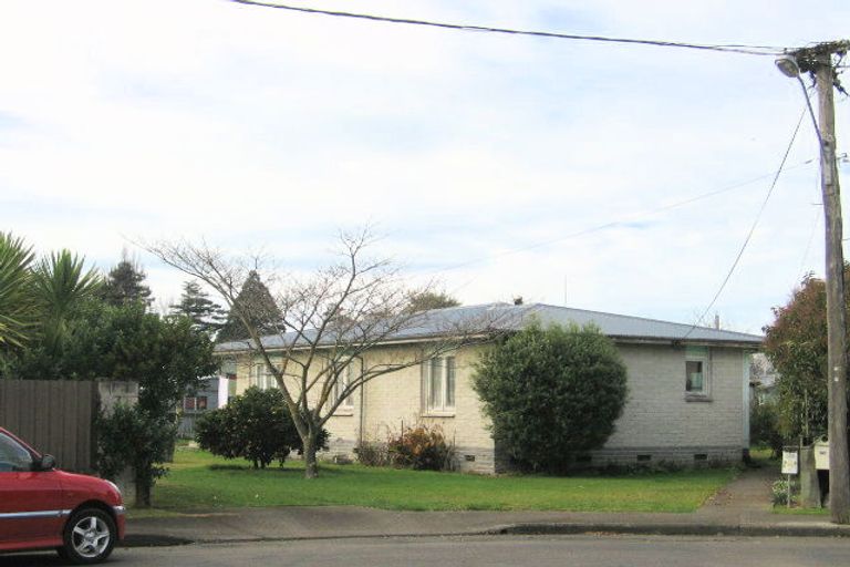 Photo of property in 205 Caroline Place, Mayfair, Hastings, 4122