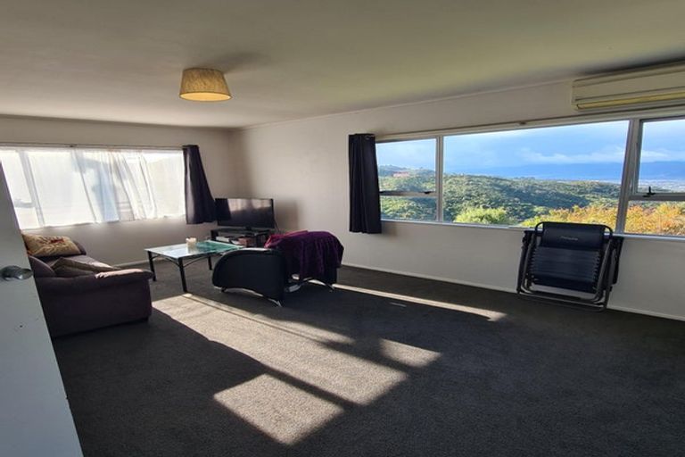 Photo of property in 48 Baylands Drive, Newlands, Wellington, 6037