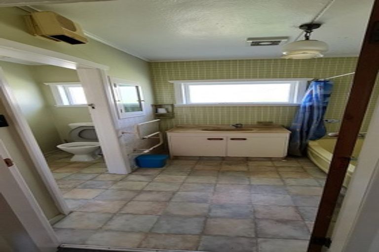 Photo of property in 45 Burgess Road, Johnsonville, Wellington, 6037