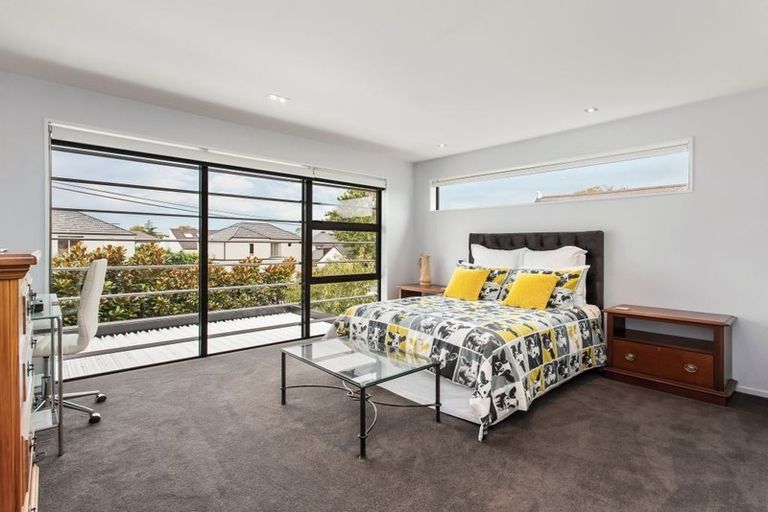 Photo of property in 2 Roa Road, Fendalton, Christchurch, 8041