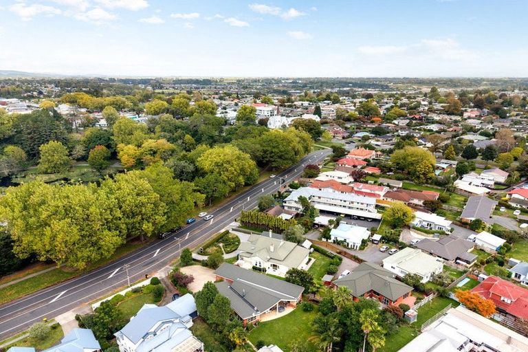 Photo of property in 18 Thornton Road, Cambridge, 3434