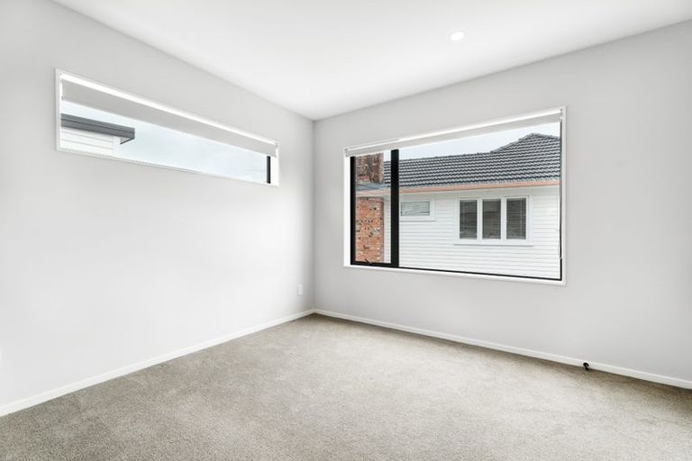 Photo of property in 44b Blakeborough Drive, Forrest Hill, Auckland, 0620