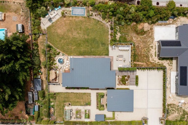 Photo of property in 4 Goldie Lane, Albert Town, Wanaka, 9305