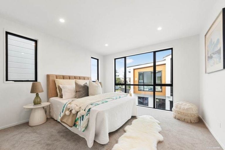 Photo of property in 106d Taikata Road, Te Atatu Peninsula, Auckland, 0610