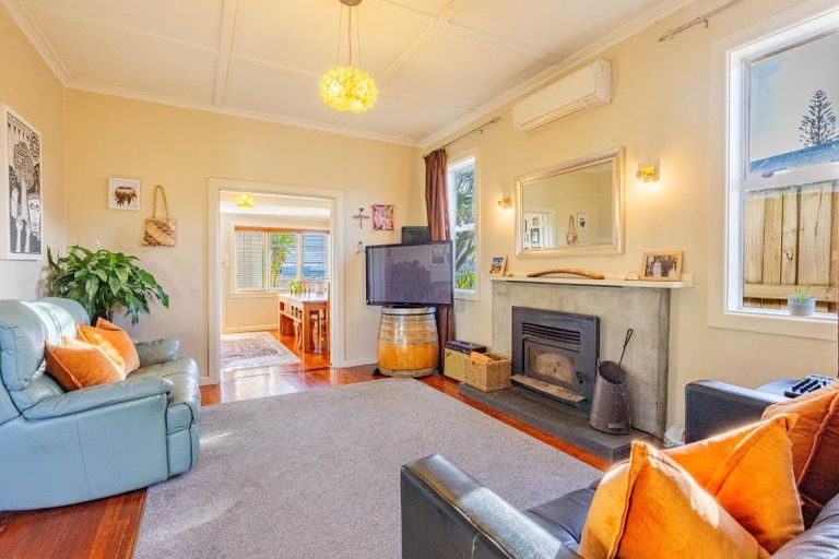 Photo of property in 9 Pukeko Place, Westshore, Napier, 4110