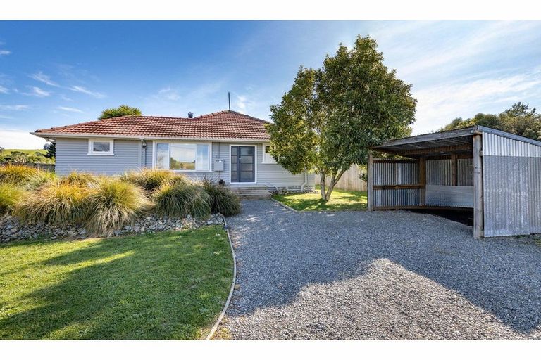 Photo of property in 13 Cross Street, Coalgate, 7673