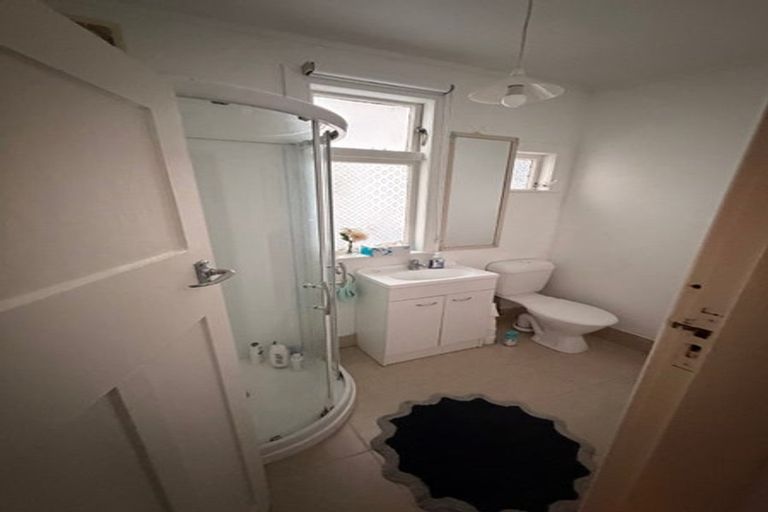 Photo of property in 31d Patanga Crescent, Thorndon, Wellington, 6011