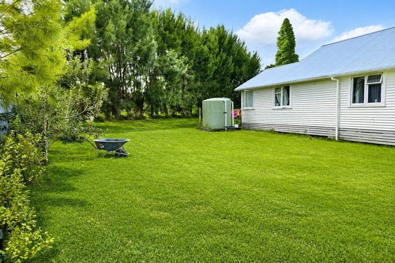 Photo of property in 3 Timatanga Place, 0405