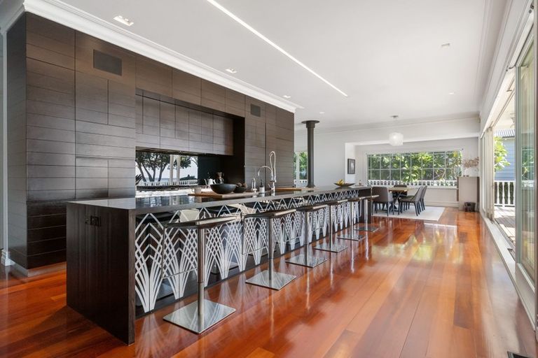 Photo of property in 15 Arawa Avenue, Devonport, Auckland, 0624