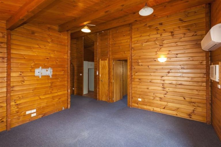 Photo of property in 7a Prestons Road, Redwood, Christchurch, 8051