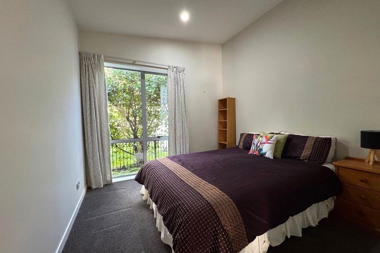 Photo of property in 39a Fairclough Road, Beach Haven, Auckland, 0626