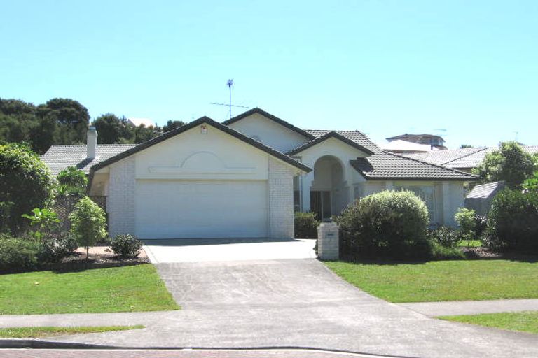 Photo of property in 7 Kate Sheppard Avenue, Torbay, Auckland, 0630