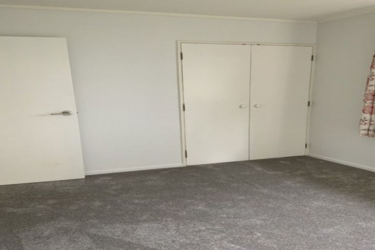 Photo of property in 49a Clayburn Road, Glen Eden, Auckland, 0602