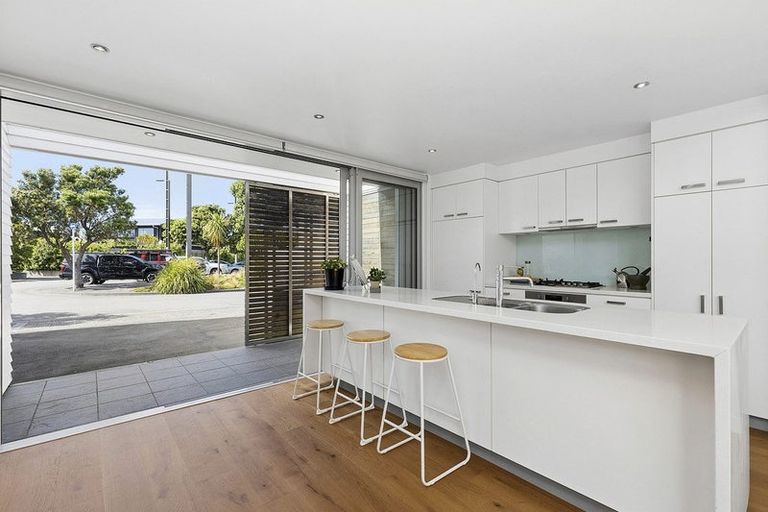 Photo of property in 79 Ludlam Street, Seatoun, Wellington, 6022