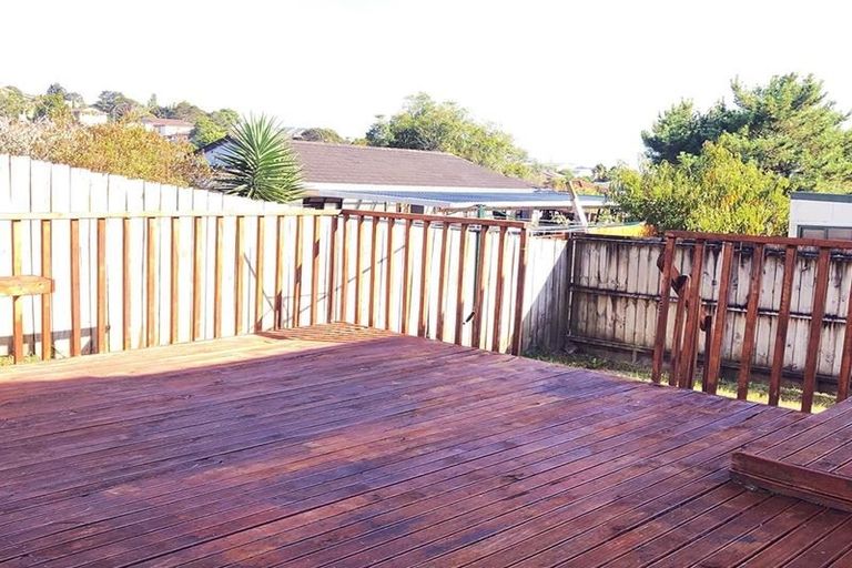 Photo of property in 142 Solar Road, Glen Eden, Auckland, 0602