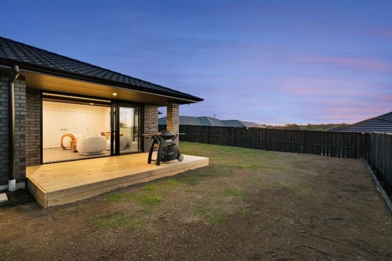 Photo of property in 138 Hitchen Road, Pokeno, 2402