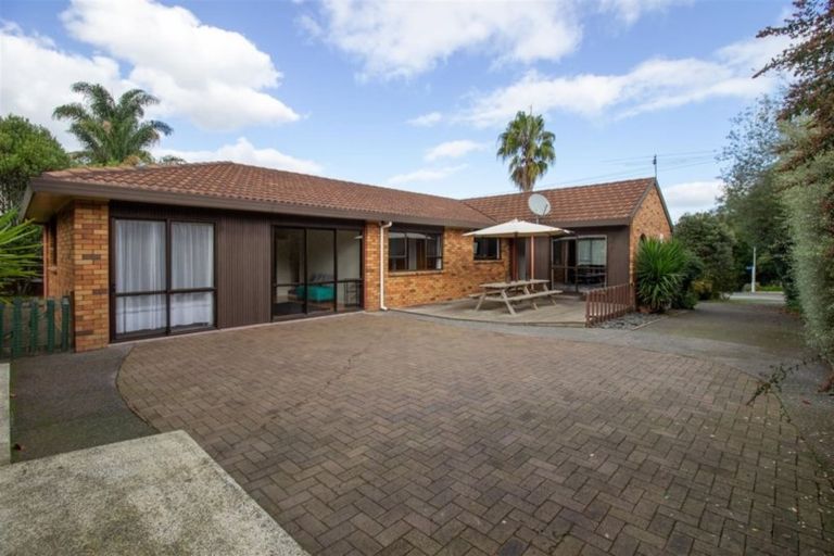 Photo of property in 2 Kemp Road, Kerikeri, 0230