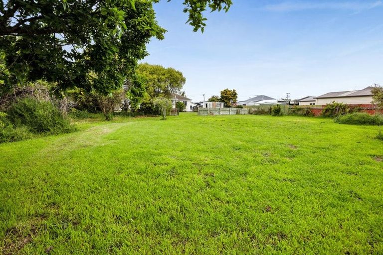 Photo of property in 3 Clive Street, Hawera, 4610