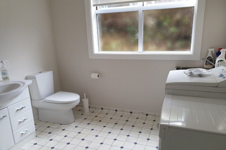 Photo of property in 1 Benares Street, Khandallah, Wellington, 6035