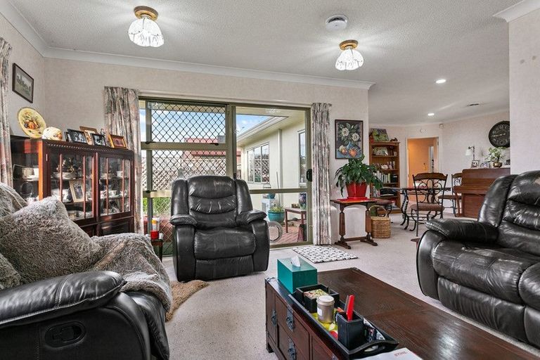 Photo of property in 106 Burns Street, Leamington, Cambridge, 3432