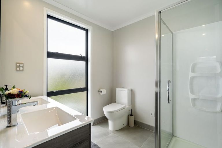 Photo of property in 2 Chaffinch Road, Hobsonville, Auckland, 0616