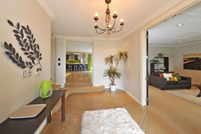 Photo of property in 6 Phoenicia Court, The Gardens, Auckland, 2105