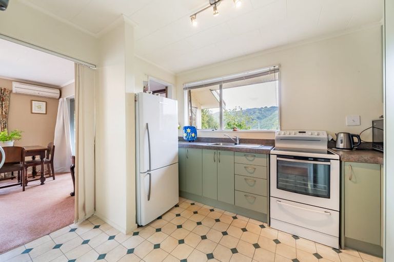 Photo of property in 7 Roband Crescent, Brown Owl, Upper Hutt, 5018