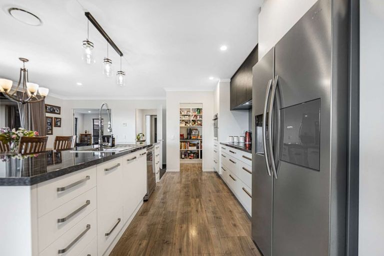 Photo of property in 62 Tiritiri Moana Drive, Pegasus, 7612