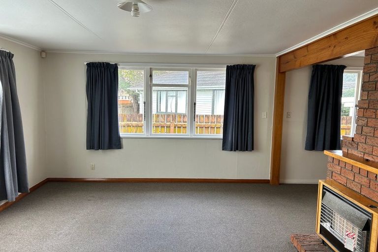 Photo of property in 10 Tilbury Avenue, Hokowhitu, Palmerston North, 4410